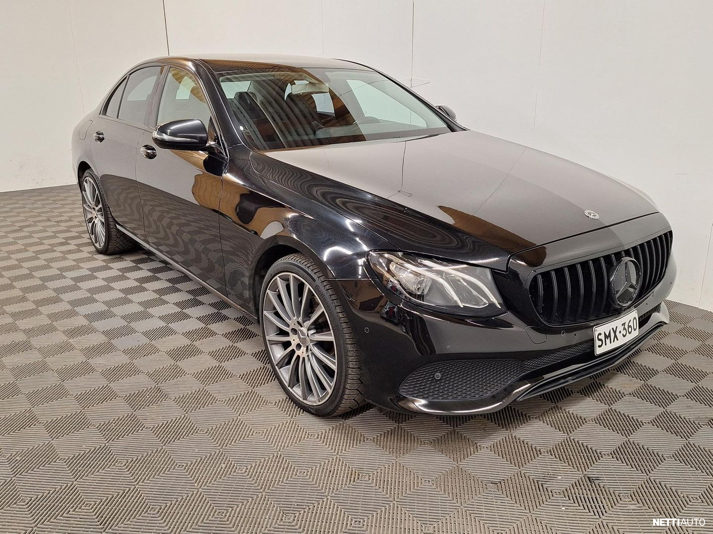 Mercedes-Benz E