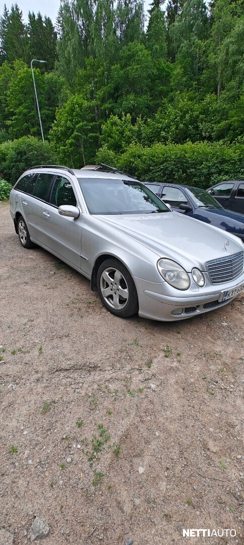 Mercedes-Benz E 220