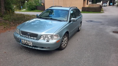 Volvo V40 2004, kuva 4/4