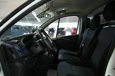 Opel Vivaro 2017, photo 6/23