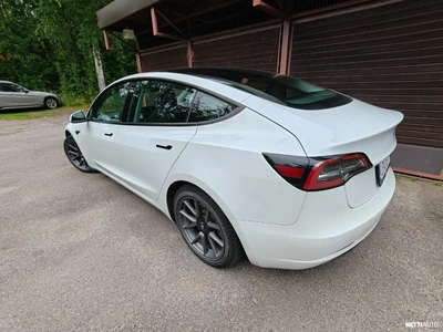 Tesla Model 3 2021, kuva 4/14