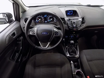 Ford Fiesta 2015, photo 7/18