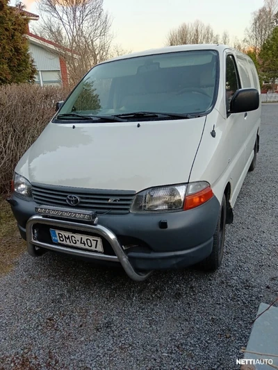 Toyota Hiace 2006, photo 3/7
