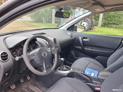 Nissan Qashqai+2 2009, kuva 5/11