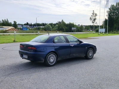 Alfa Romeo 156 2004, kuva 5/9