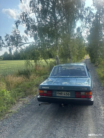 Volvo 240 1983, kuva 4/10