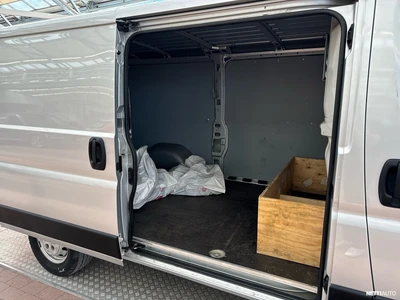 Peugeot Boxer 335 L2H1 BlueHDi 110 2019, photo 7/17