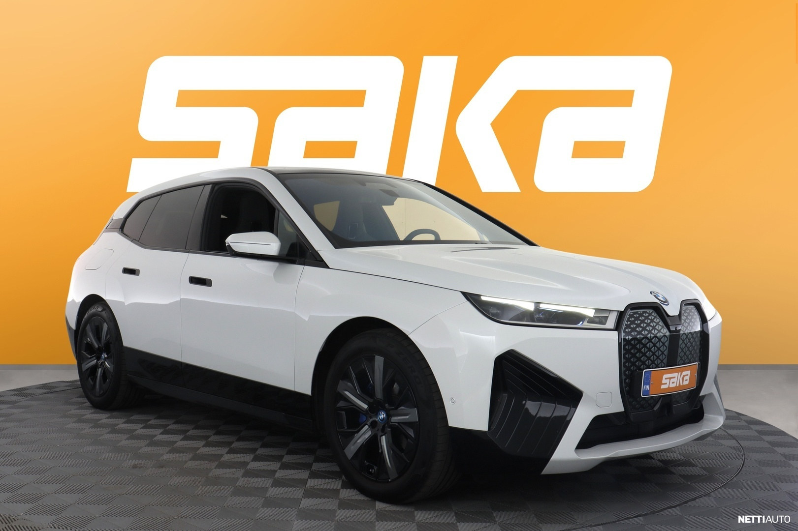 BMW iX