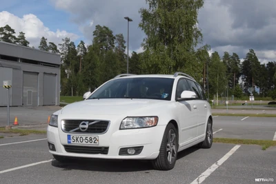 Volvo V50 1,6D DRIVe S/S Classic 2012, kuva 3/16