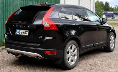 Volvo XC60 D5 AWD 151kW aut. 2010, kuva 7/22