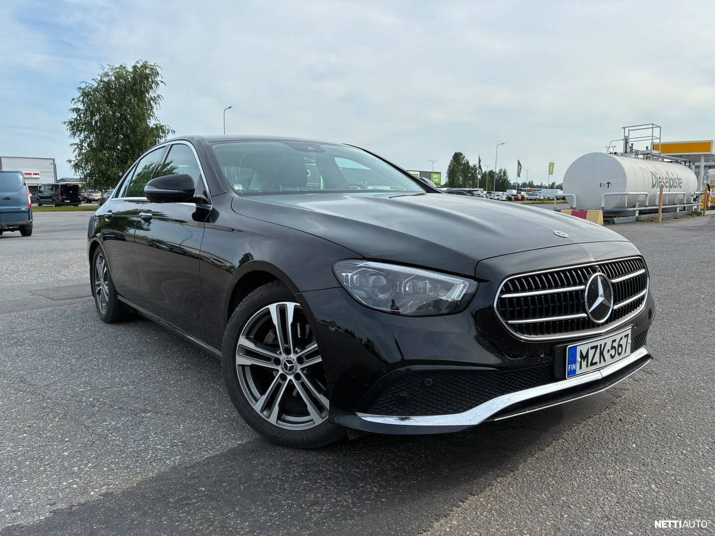 Mercedes-Benz E