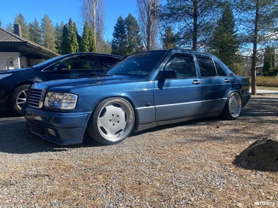 Mercedes-Benz 190 E 2,0 4d 1989, photo 1/16