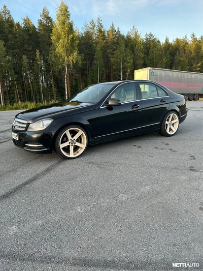 Mercedes-Benz C 2014, kuva 1/10