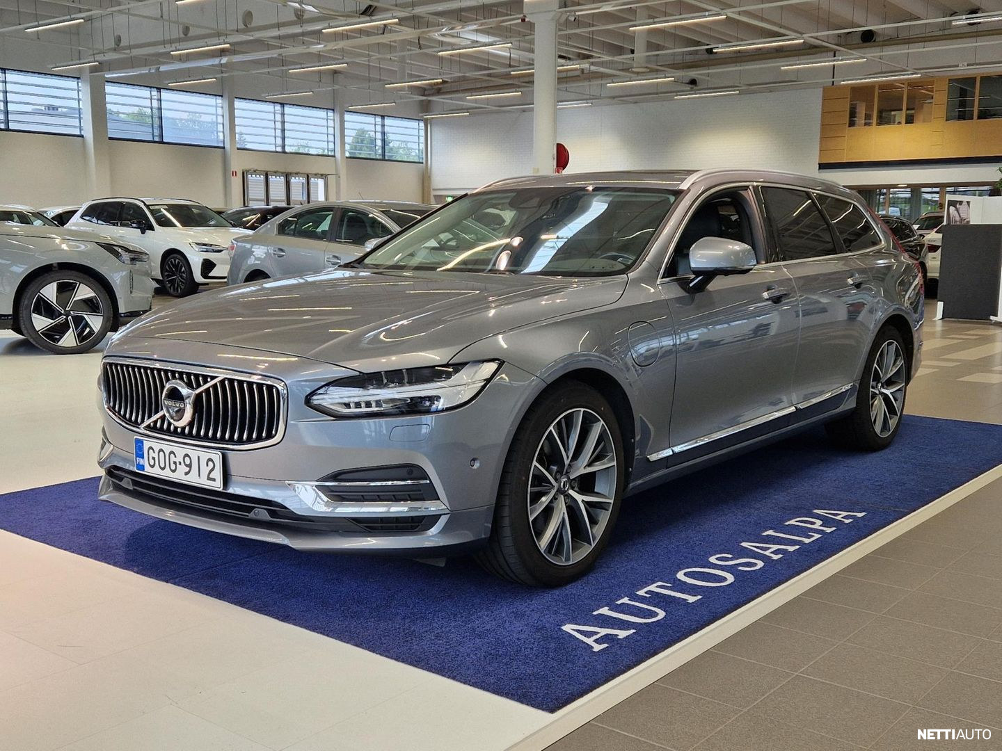 Volvo V90