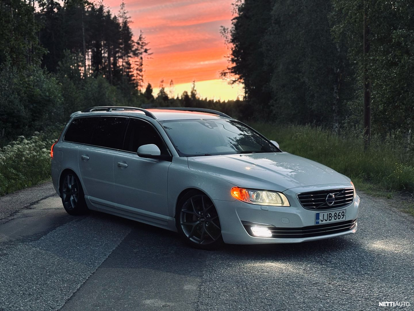 Volvo V70 2014, photo 1/6