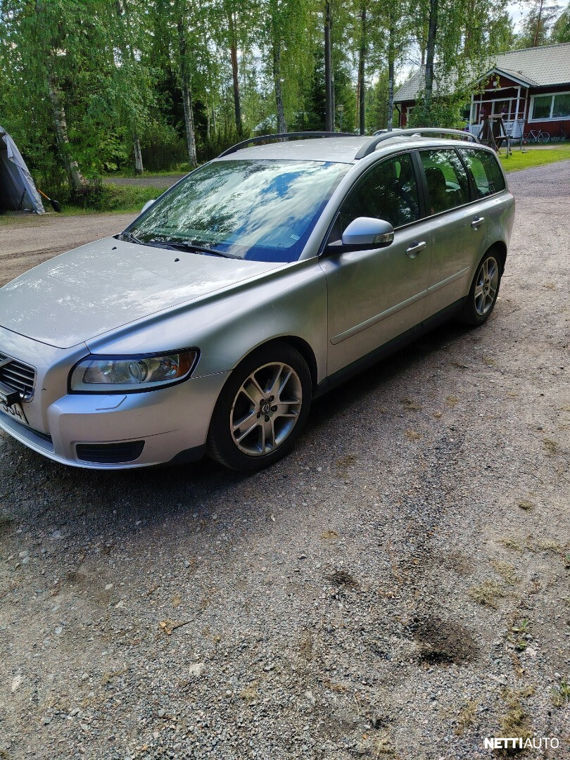Volvo V50