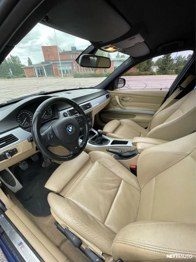 BMW 320 2009, photo 6/8