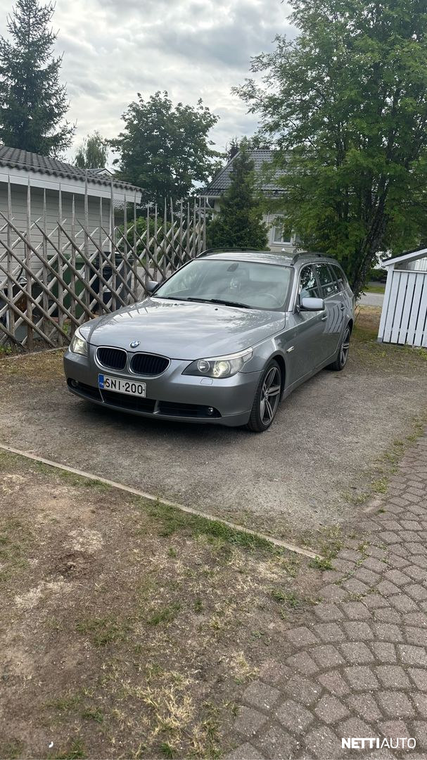 BMW 525