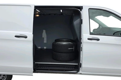 Mercedes-Benz Vito 2023, photo 5/18