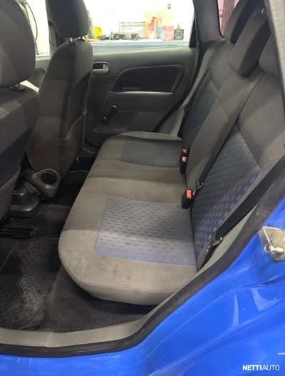 Ford Fiesta 2003, kuva 7/10