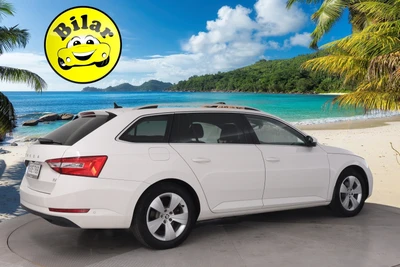 Skoda Superb 2020, photo 7/32