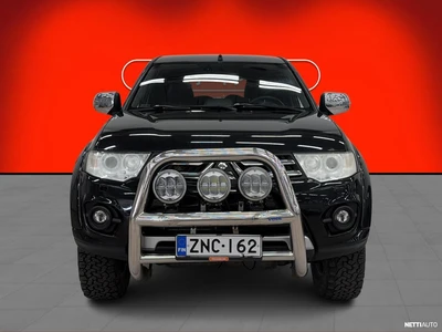 Mitsubishi L200 Club Cab 2,5 DI-D Magnum 2014, photo 3/31
