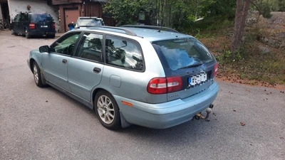 Volvo V40 2004, kuva 2/4