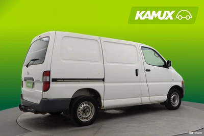 Toyota Hiace 2005, photo 2/25