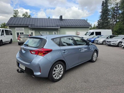Toyota Auris 2013, kuva 3/8