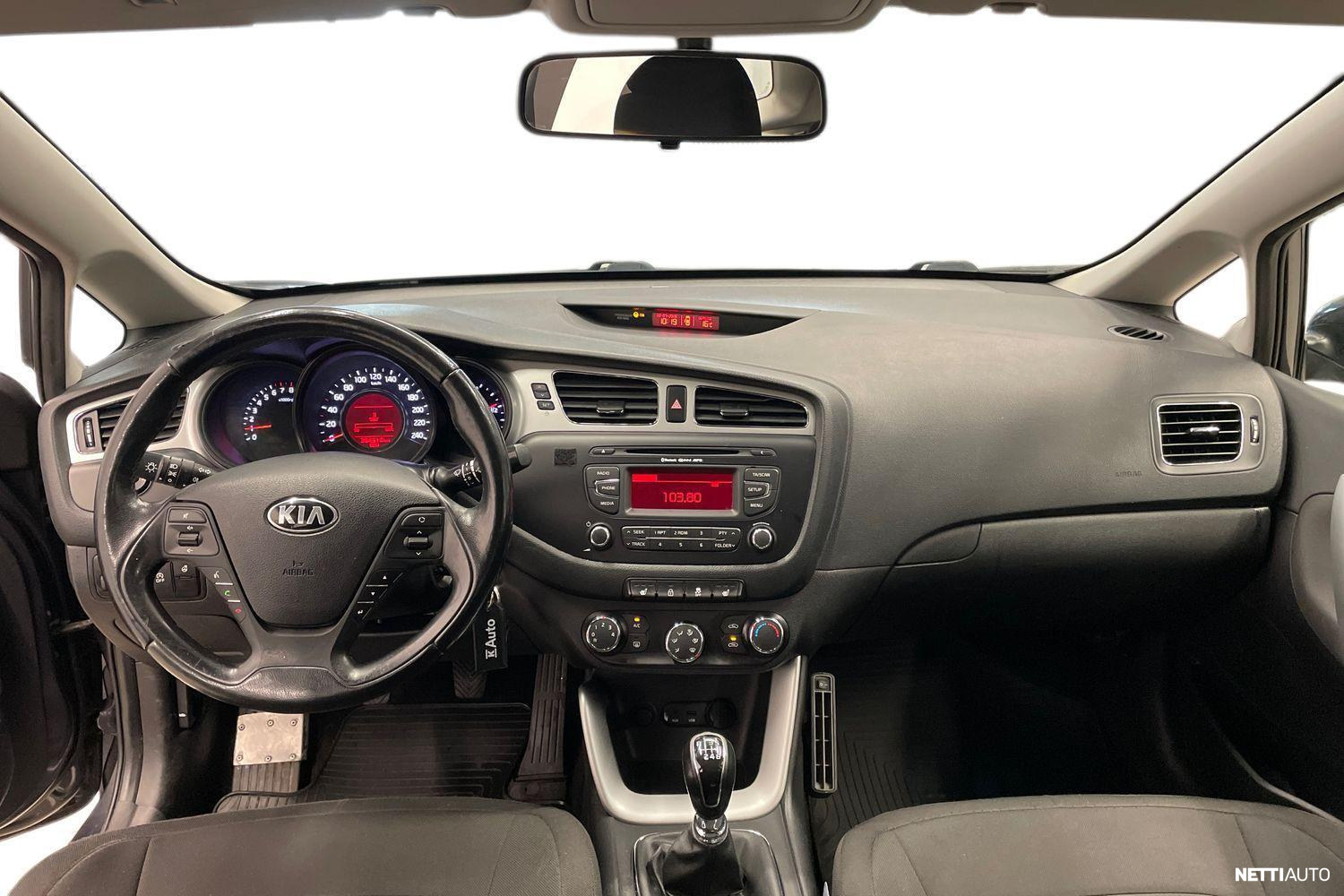 Kia Ceed 2013, photo 7/25