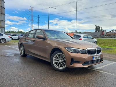 BMW 330 G20 Sedan 330e A Charged Edition 2019, kuva 1/14