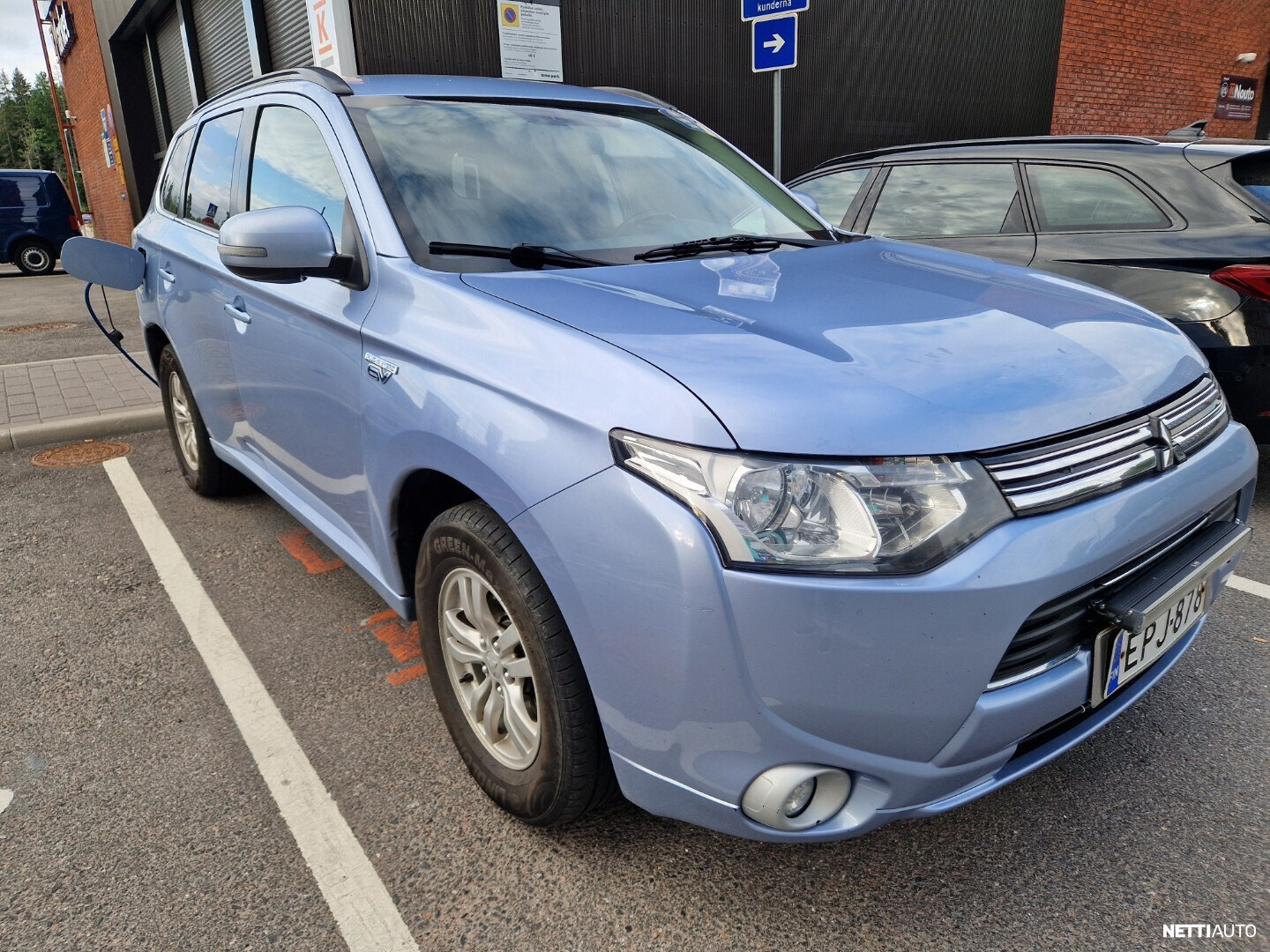 Mitsubishi Outlander PHEV