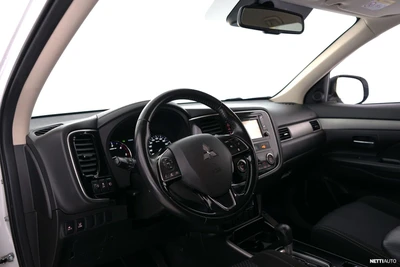 Mitsubishi Outlander 2018, kuva 2/24