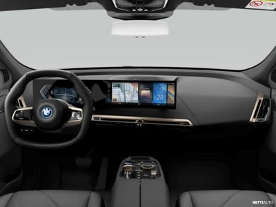 BMW iX 2022, photo 3/5