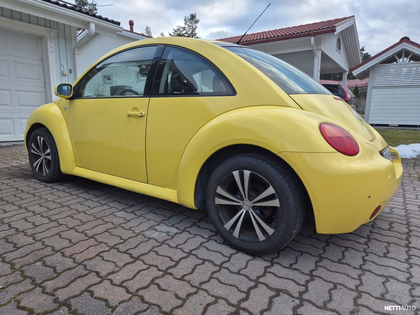 Volkswagen New Beetle