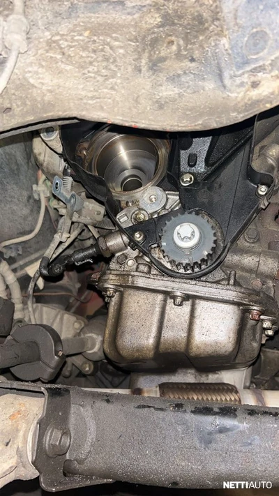 Opel Astra 1,6 16V Club 4d AT 2000, kuva 5/7
