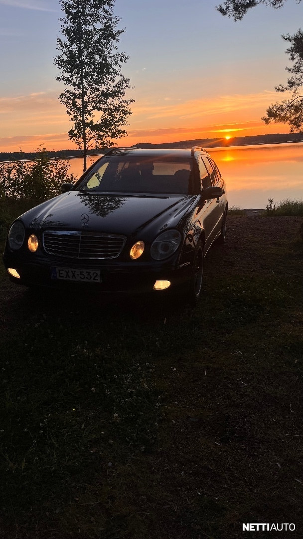 Mercedes-Benz E 200