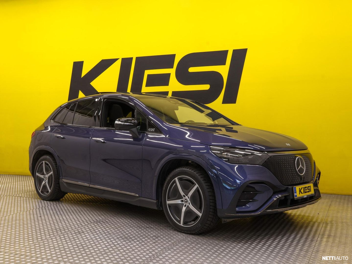 Mercedes-Benz EQE SUV