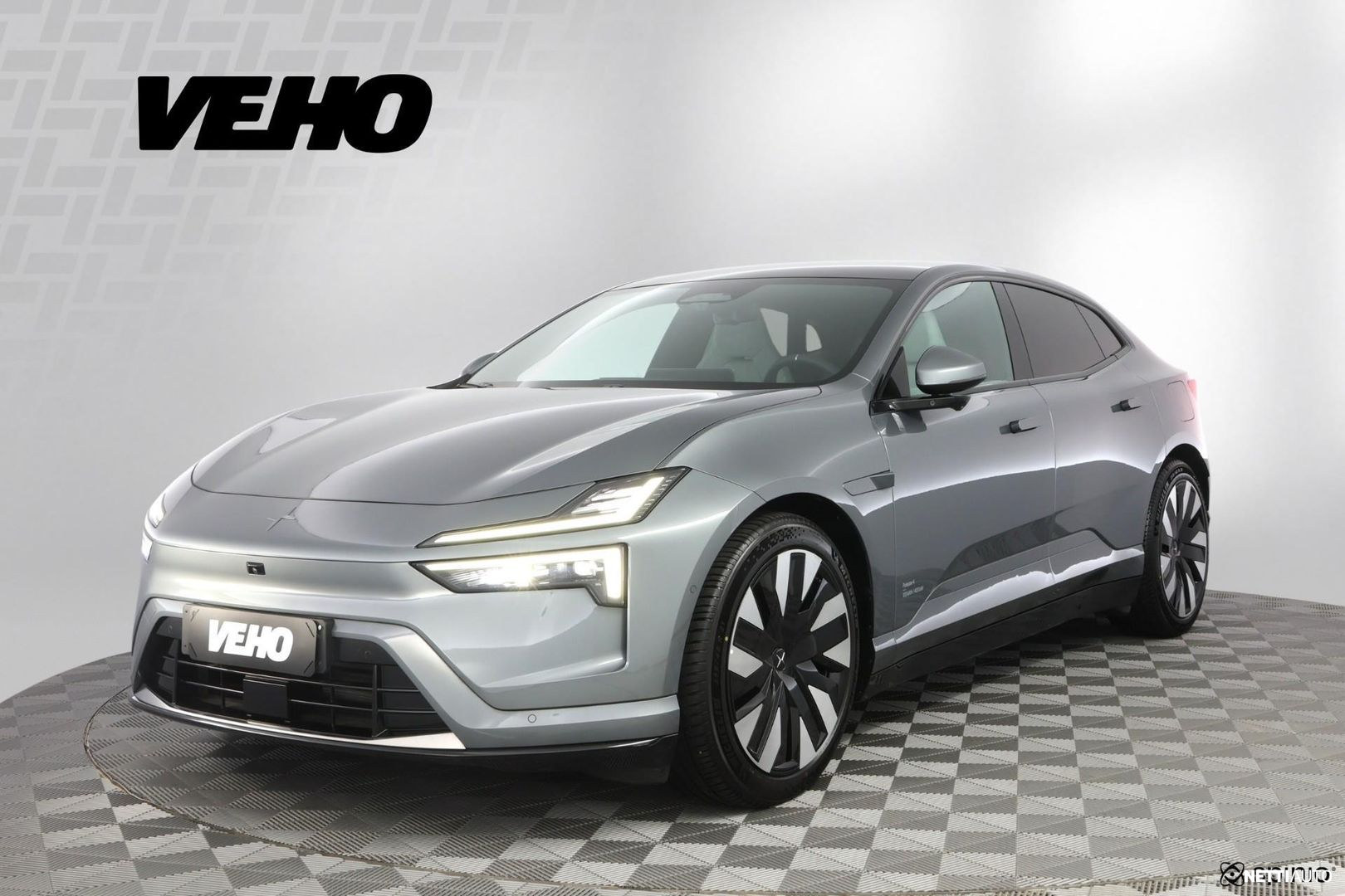 Polestar 4