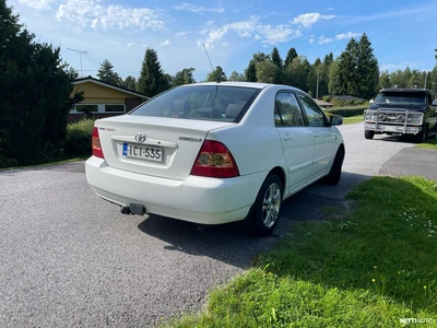 Toyota Corolla 2004, kuva 3/10