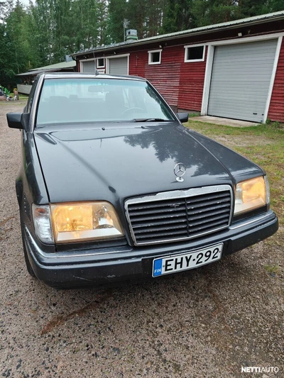 Mercedes-Benz 124 1995, kuva 2/13