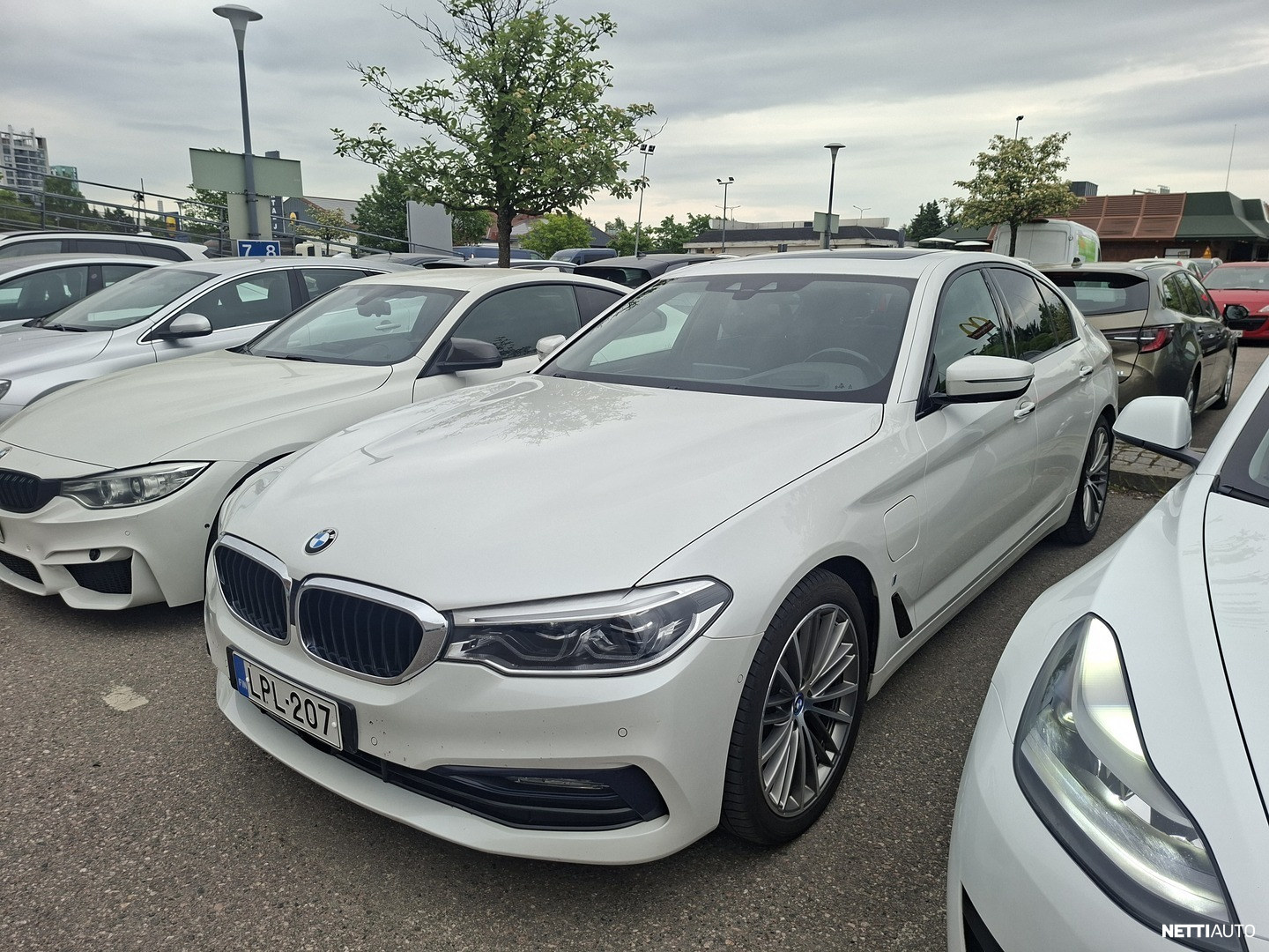 BMW 530 G30 Sedan 530e A iPerformance Launch Edition Sport