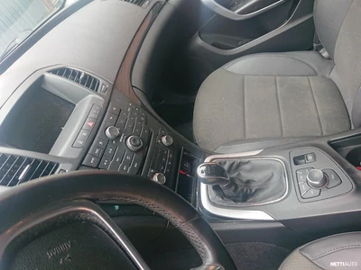 Opel Insignia 2,8l v6 4x4 Turbo 2009, kuva 4/10
