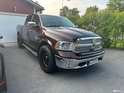 Dodge Ram 1500 5,7 Hemi Laramie 4x4 2014, kuva 1/21