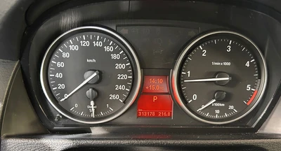 BMW X1 2013, kuva 7/8