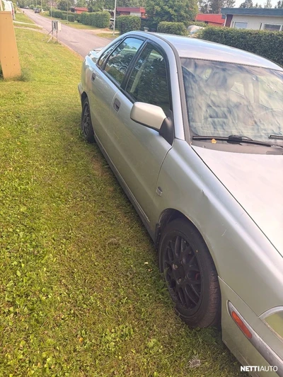 Volvo S40 T-4 1,9 AT 1999, photo 2/13