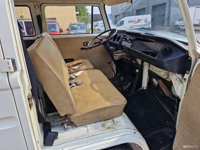 Volkswagen Kleinbus 1973, photo 6/9