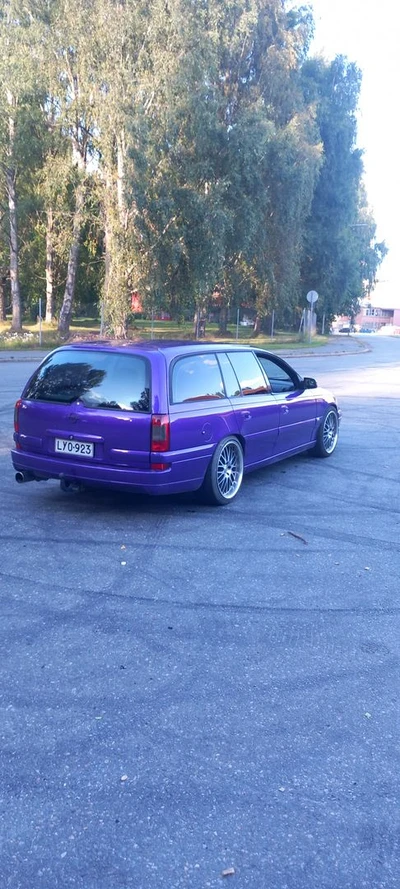 Opel Omega Caravan 2,2 16V Classic 2001, kuva 7/18