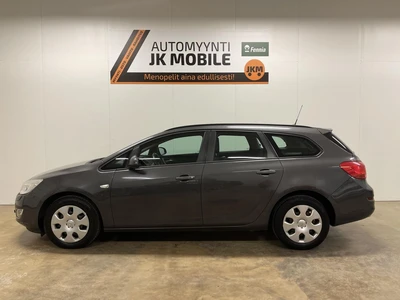 Opel Astra 2012, photo 1/22
