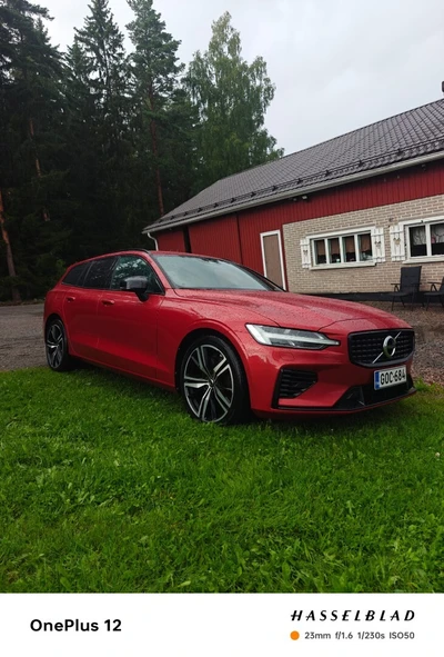 Volvo V60 2022, kuva 2/11